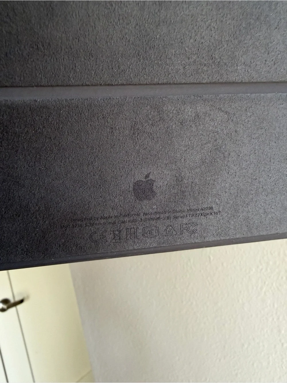 Apple Smart Keyboard Folio
